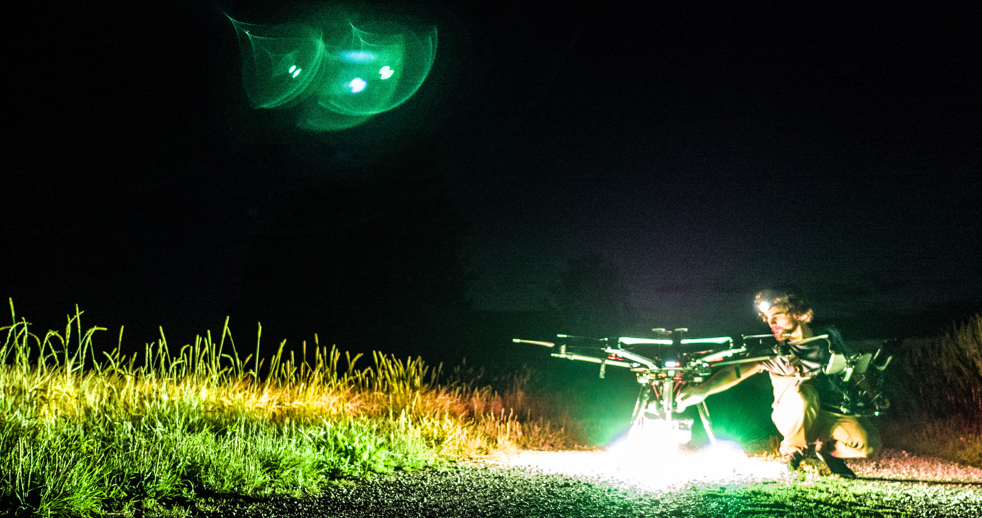 LED Drohne Filmaufnahmen Beleuchtung Luftaufnahmen Flugaufnahmen Drohnenpilot München Drohnenteam aerial drone team munich Inspire Matrice pro Austro control aerial footage drohnendienstleister bayern alexa mini red epic w helium 8k sony fs7 Panasonic GH5 Slomotion Drohne Quadrokopter hexakopter multikopter