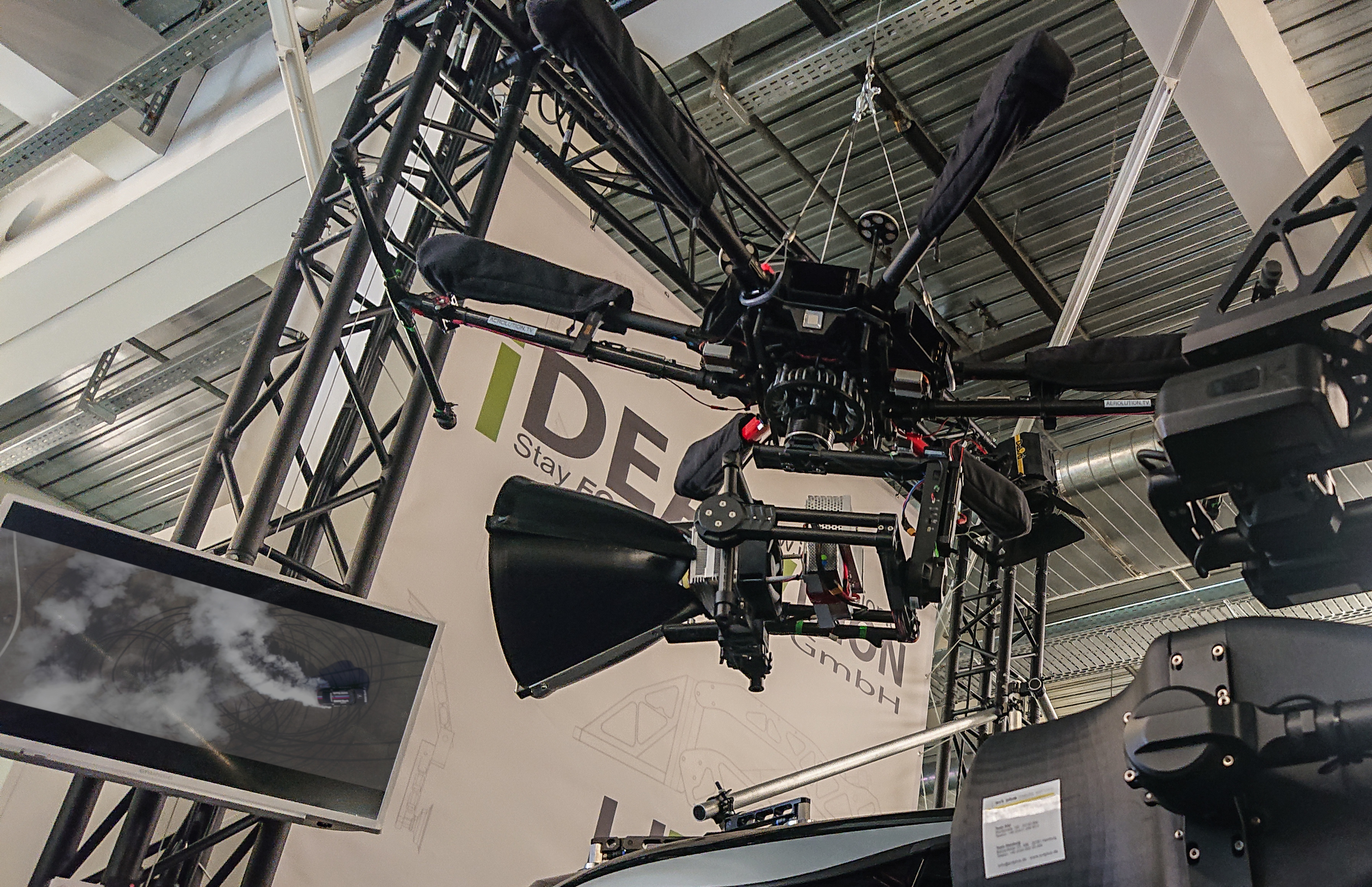 Aerolution.tv ist auf der 12. Internationalen Fachmesse für Cine Equipment vertreten Cinec Munich 2018 Drohnenteam Cinec Kameramesse München Aerolution.tv LED Kopter MovingLight Suchscheinwerfer Drohnenteam München RC Car fahraufnahmen 360° alexa mini kopterteam drohnenpilot inspire dji matrice 600 gremsy h16 profi filmteam kamerateam eb team werbung spielfilm filmproduktion usa FAA part 107 Spanien Lizenz Österreich Kategorie c hexacopter multicopter aerial cinematography lukas maurer kameramann dop pilot suchscheinwerfer helikopter stabilisierte aufnahmen car2car hybris shock absorber rig rigging car rig filmrig VR vermessung luftaufnahmen flugaufnahmen aerial service drone service company led 250.000 lumen 1/4 millionen lumen licht bewegtes licht