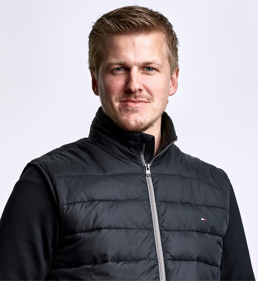 Christoph Steiner Aerial Kameramann Drone Kamera operator aerolution.tv Alexa Mini RED Epic Drohne Kopter Multikopter Hexakopter München Christoph Steiner Aerial Kameramann drohnenteam München aerial drone team munich germany alexa mini red epic hexakopter DJI Matrice 600 Pro ACG zulassung